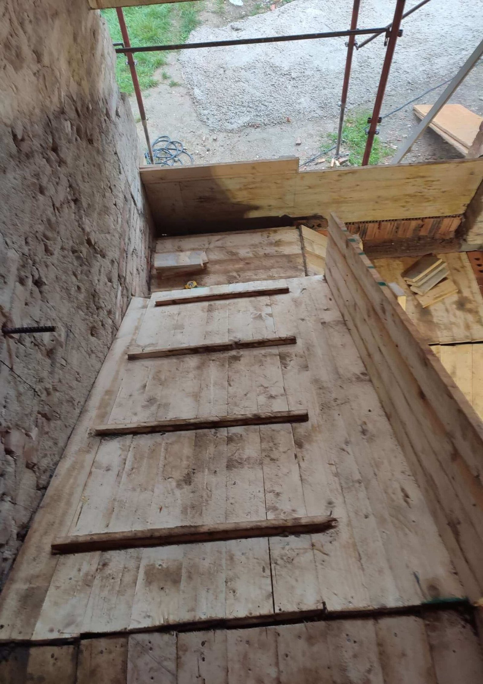 d2f6e1a0-f012-4e52-874d-547a288085c1-22